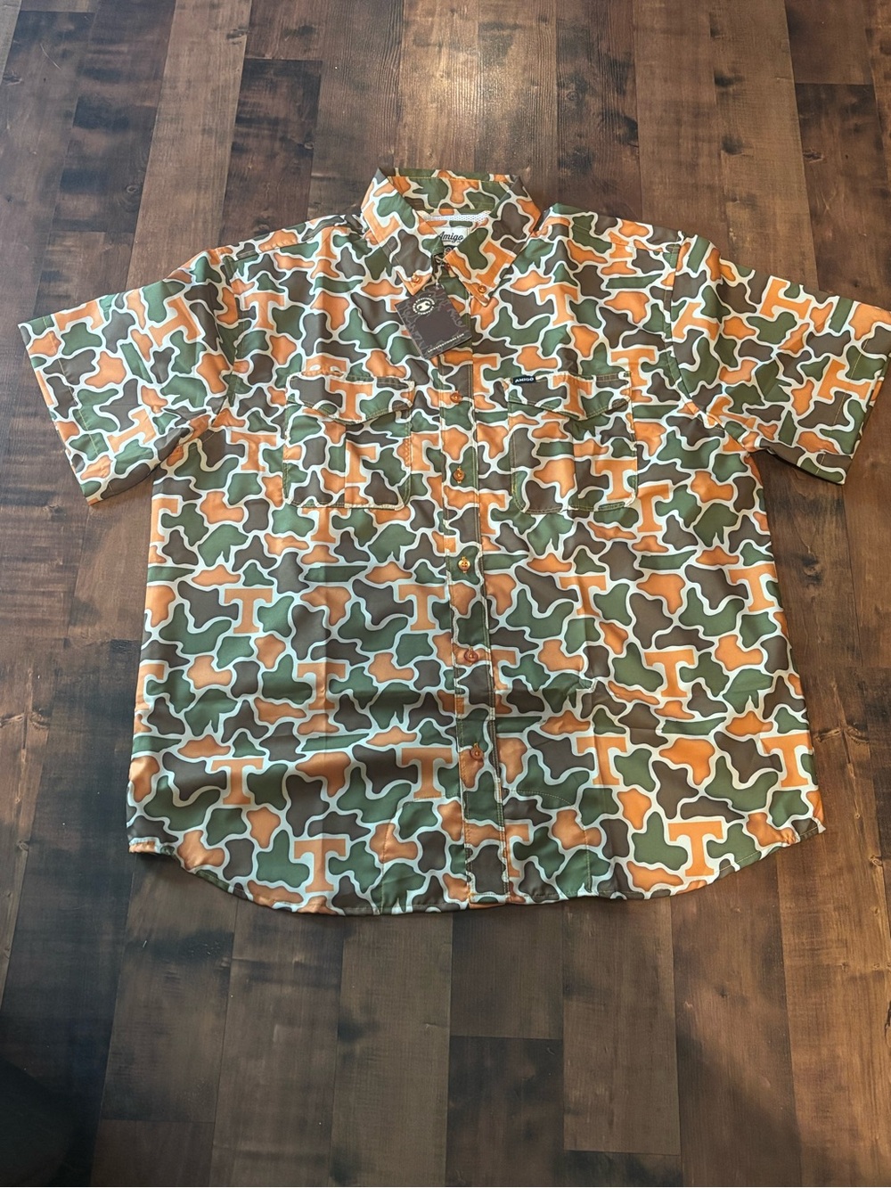 University of Tennessee Short-Sleeve Button Shirt - Orange/Camo Amigo Vols